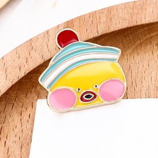 2021 Korean Style Fashionable Distinctive New Arrival Alloy Oil Dropping for Men and Women Cute Character Fashion Brooch Badge Accessories