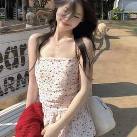 盐系少女感樱桃碎花抹胸背心女夏季纯欲风甜妹收腰显瘦外穿小上衣