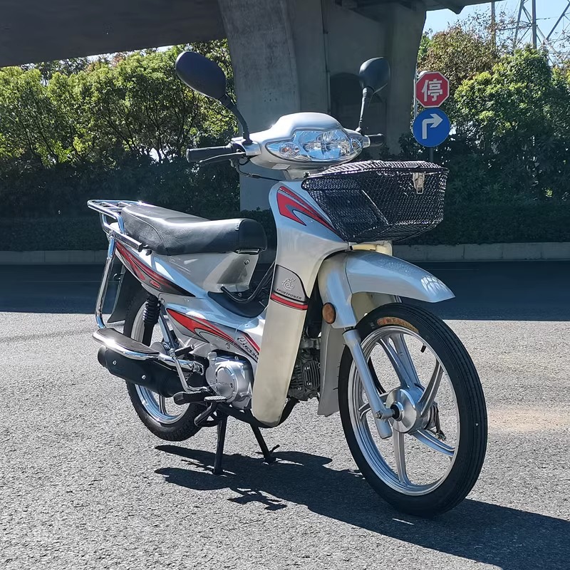 Factory Direct Sales of Electric Injection Curved Beam Motorcycles with High Power, Long Range, Fuel-Efficient 110Cc Fuel Vehicles, 125Cc Motorcycles for Outdoor Use