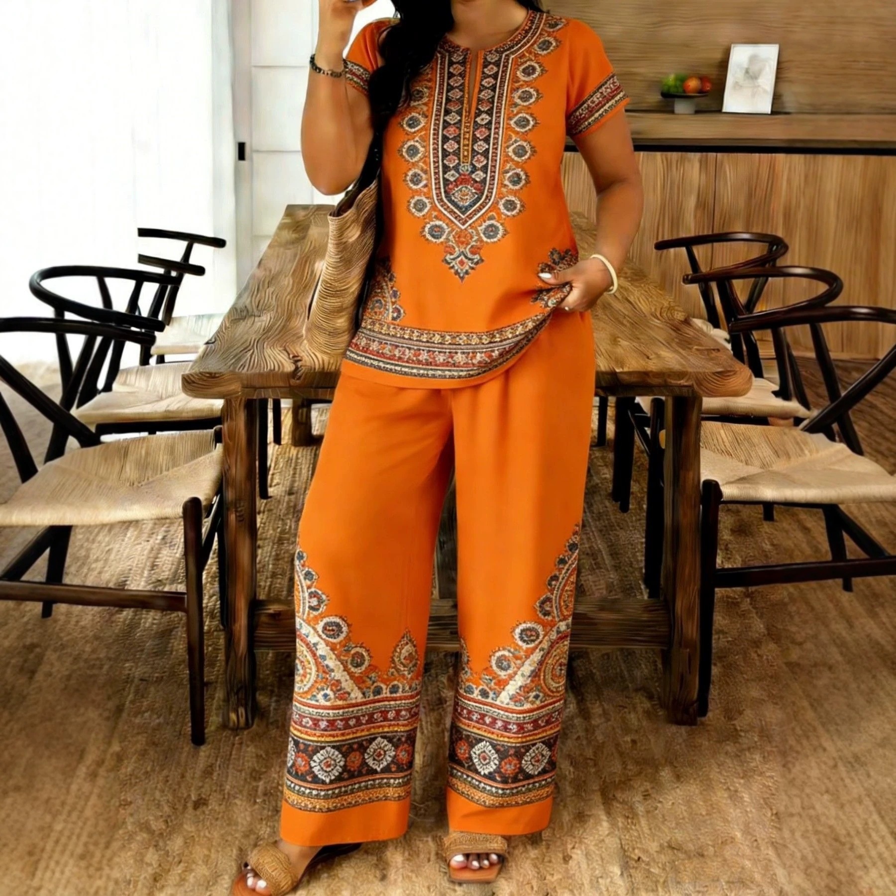 Completo estivo da donna: top con scollo a V e pantaloni casual, nuovo stile._voghion.com