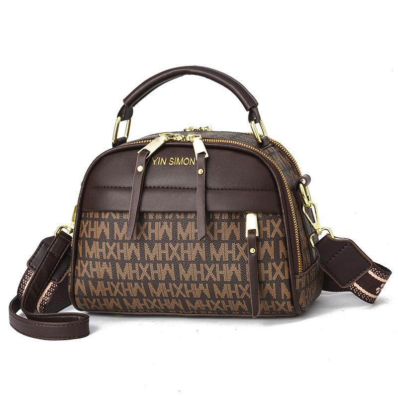 Capacious retro shoulder bag