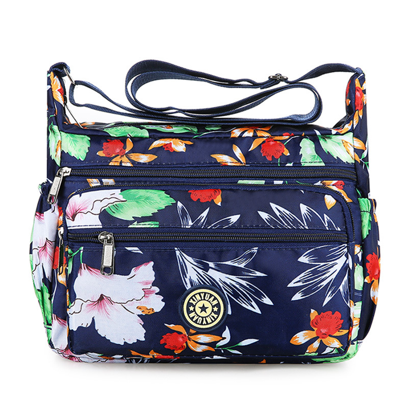 Bolso bandolera de nailon para mamás – Diseño cómodo y moderno – Ideal para verano image 11