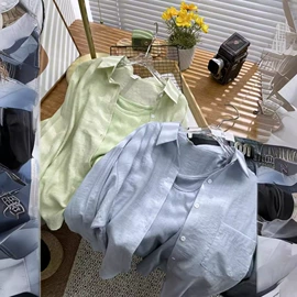 女式衬衫;女式T恤;半身裙