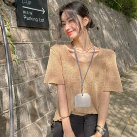 女式针织衫;女式T恤;毛衣