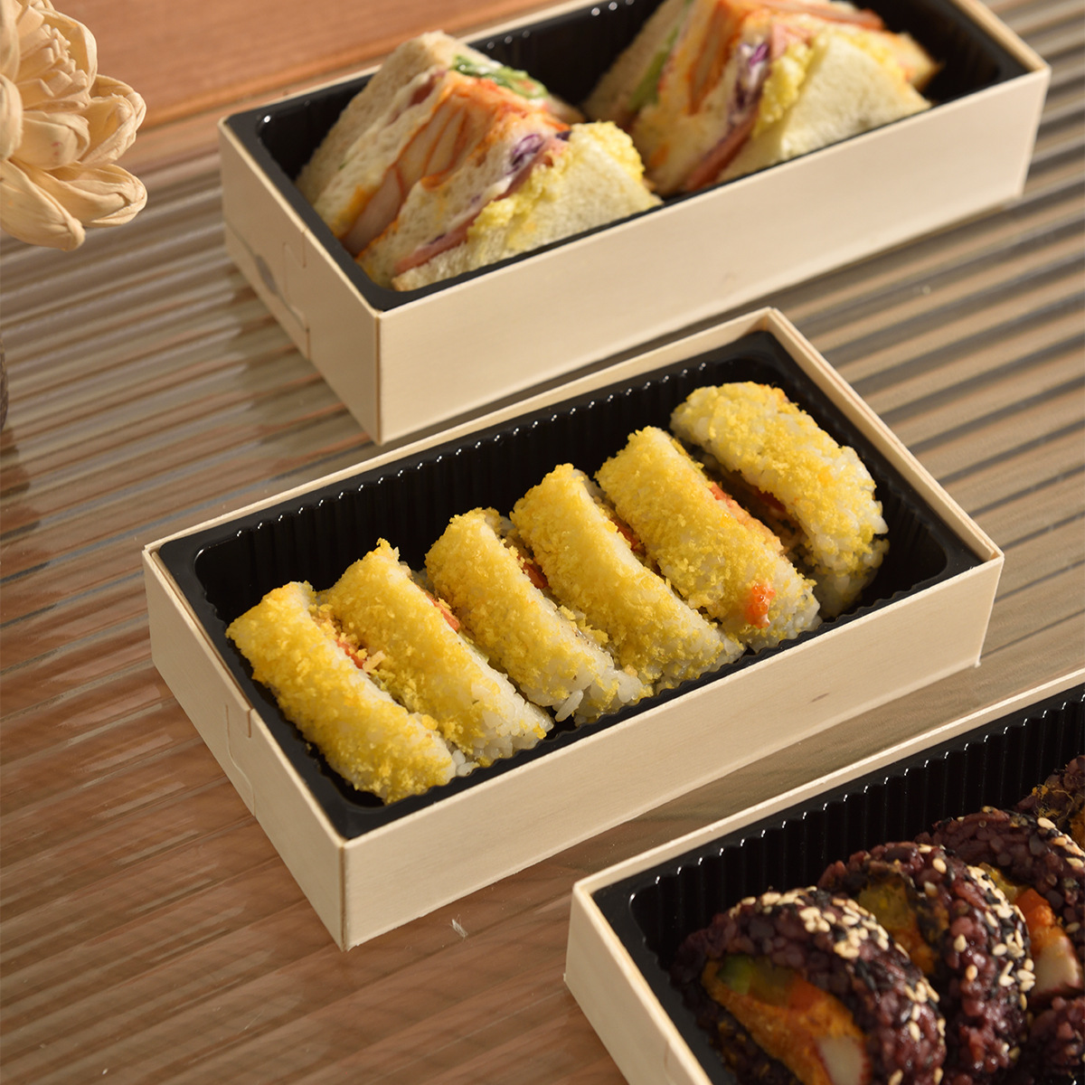 Caja de embalaje desechable de sushi japonés, caja de embalaje de sándwich de salmón de madera de alta calidad