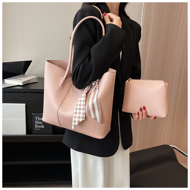 Versatile Women's Shoulder Bag Simple Commuter Tote Crossbody_voghion.com
