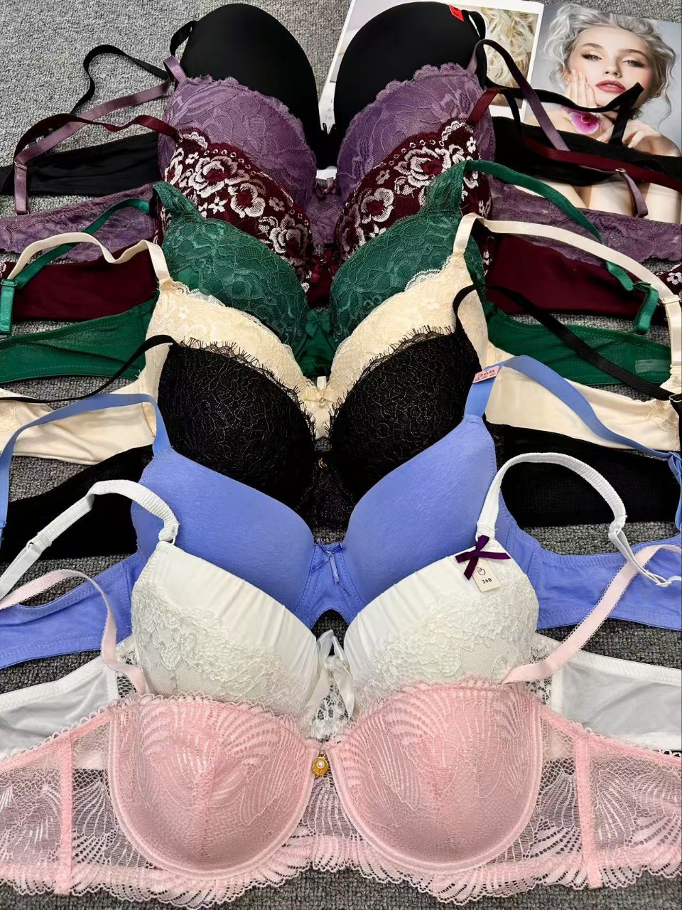 Venta caliente, colección de senos, conjunto de sujetador francés, ropa interior de encaje, sujetador sexy femenino, bragas, Tailandia al por mayor