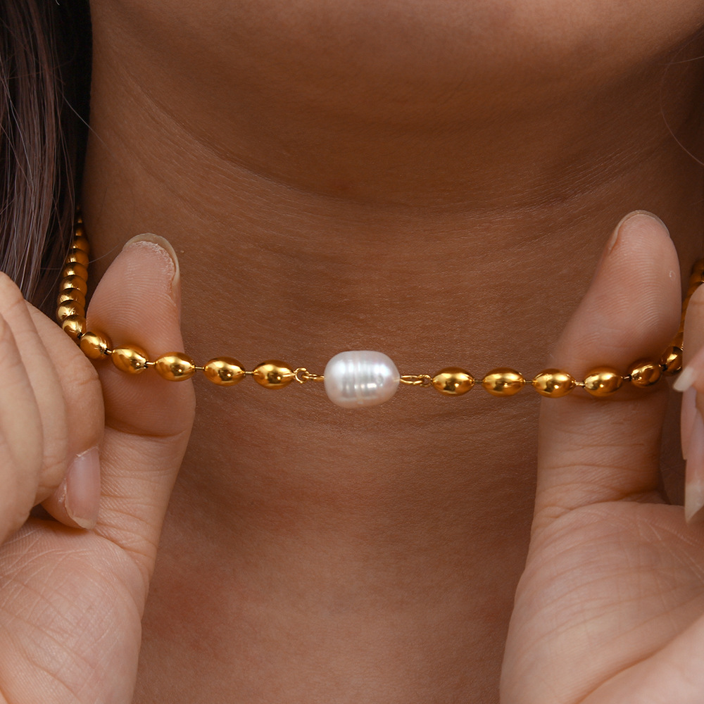 18k gold necklace with pearl