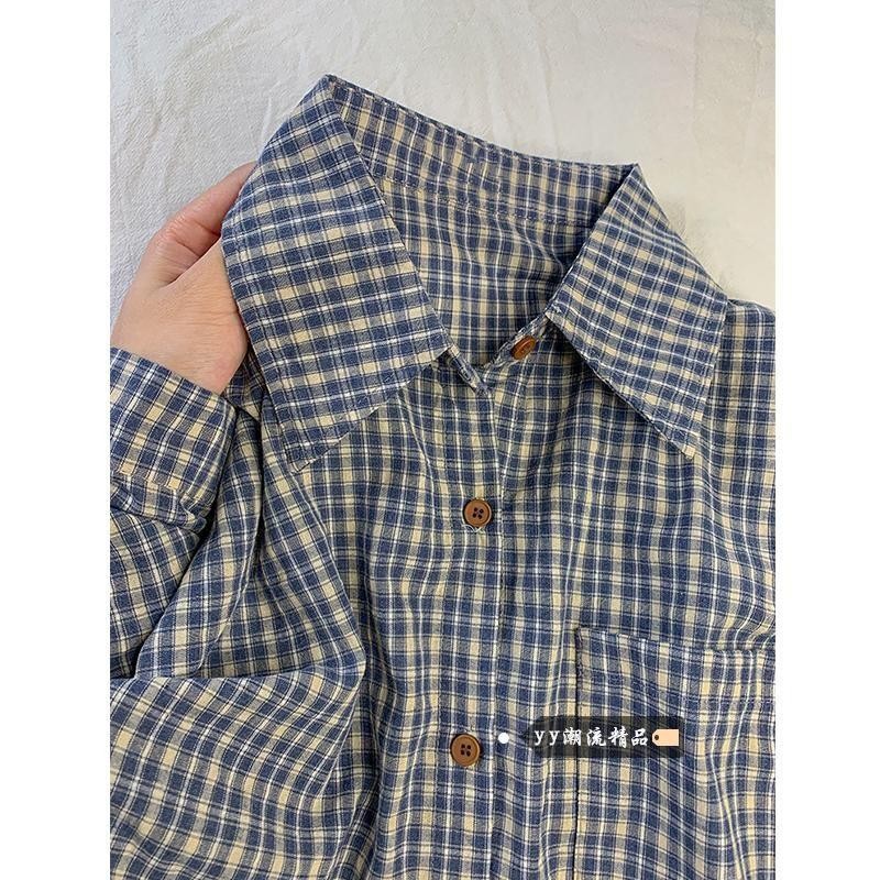 파란색 격자 무늬 셔츠