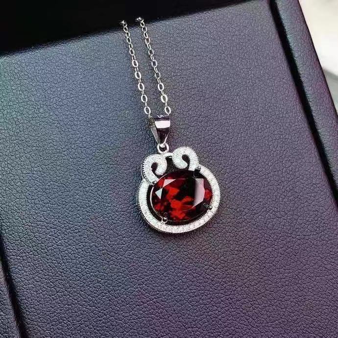 Retro necklace