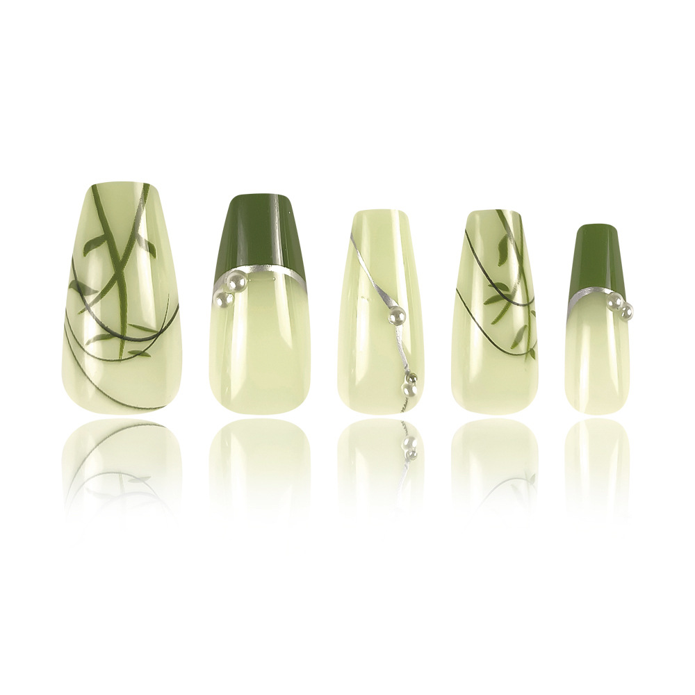 Viento verde claro fondo verde oscuro francés manicure de hoja de bambú perla elegante 24 piezas de parche de uñas terminadas