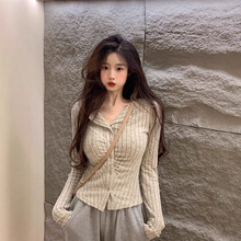 MR 现货 翻领褶皱长袖针织衫女装秋季辣妹修身设计感别致小衫上衣