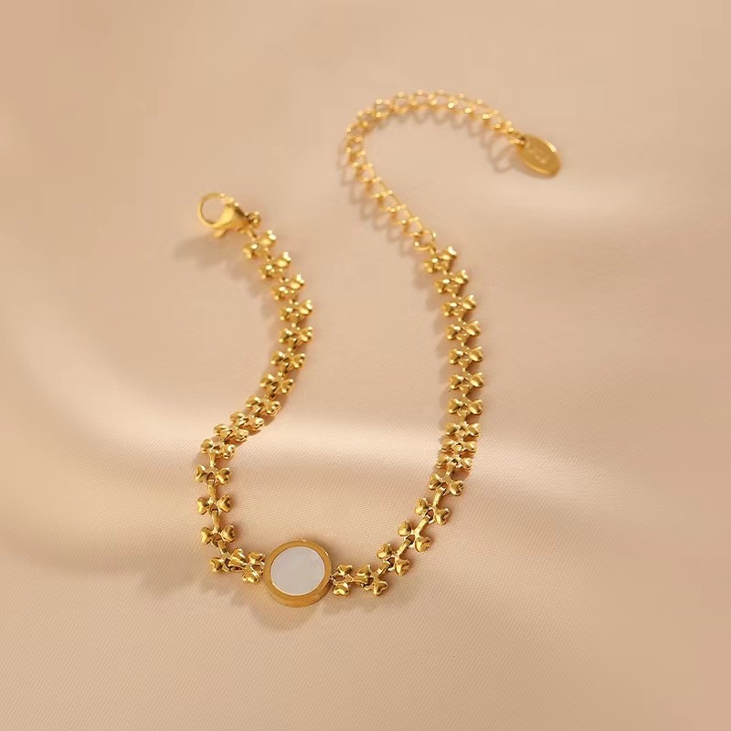 Fashion Heart Shape Titanium Steel Plating Shell Bracelets 1 Piece