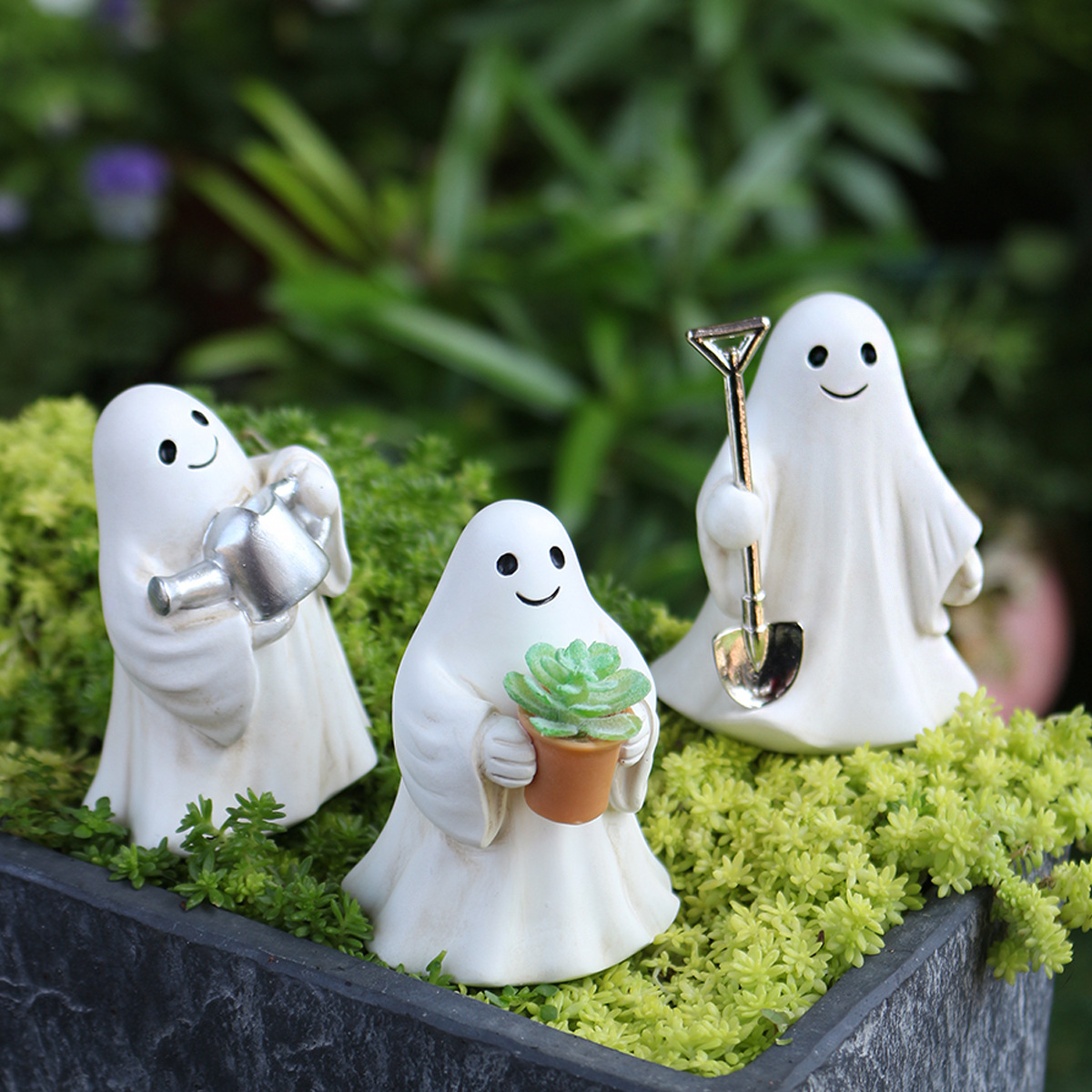 Cute Ghost Ornaments for Friends Halloween Gifts Creative Funny Ghost Walking Dog Statue Desktop Decoration Ornaments