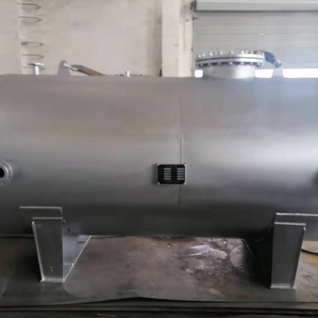 不锈钢水箱盘管承压空气源热泵保温卧式储水罐空调缓冲罐热水锅炉