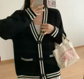 秋冬时尚撞色条纹棒球领拉链开衫毛衣女时尚通勤长袖针织衫外套|undefined