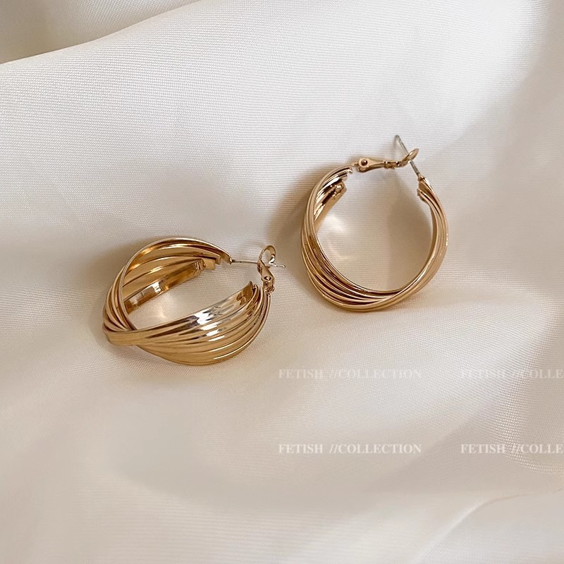 Pendientes de circón súper flash de alta calidad con aguja de plata 925 Pendientes de estilo explosivo de temperamento exquisito de lujo ligero femenino Pendientes de primavera y verano al por mayor