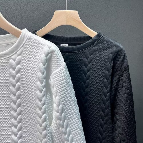 Men's Knit Round Neck Warm Sweater for Autumn and Winter