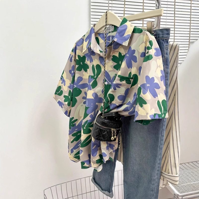 Vintage Hong Kong Style Printed Short-sleeved Shirt Women's Summer plus size Design Hawaiian Holiday Style Beach Casual Flower Shirt