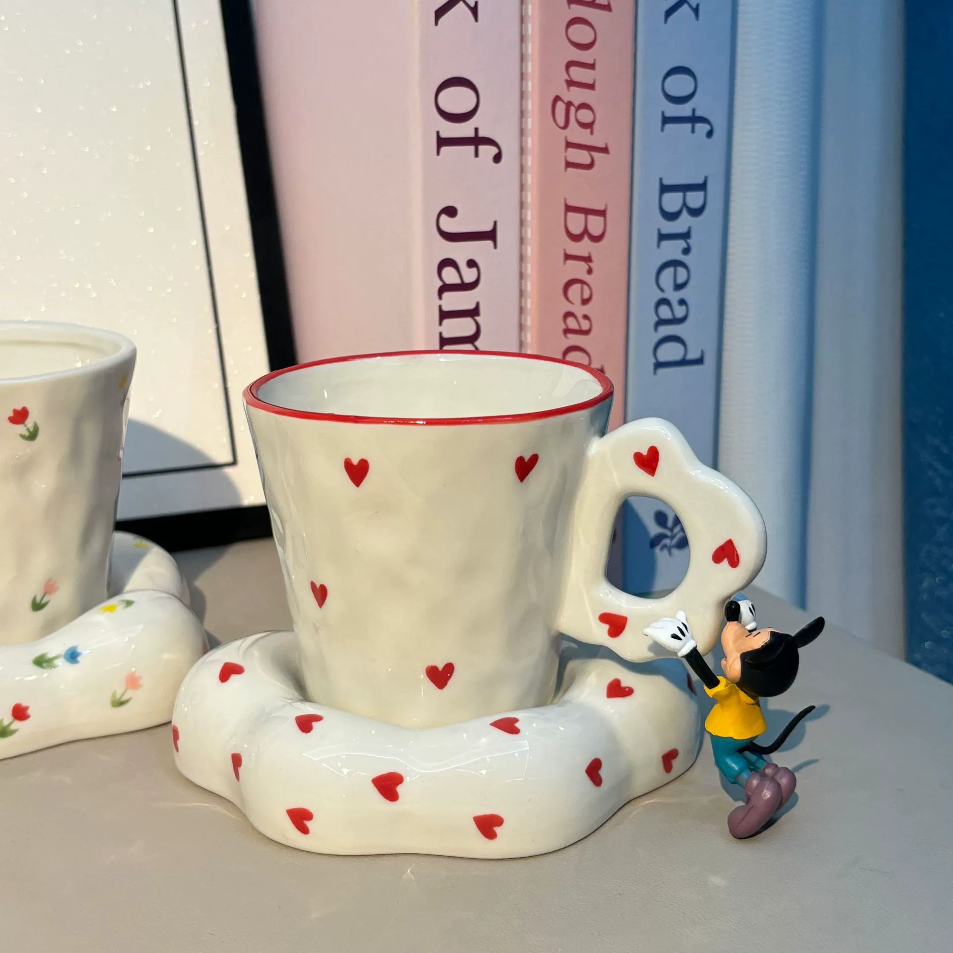 Корейский стиль стиль ин сүй HAND-painted любовь любовь керамическая тарелкаHand-pinch миска высокая ценность чашка кофе и блюдце овальная тарелка