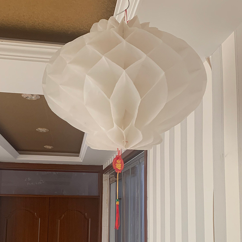 白色圆球清明塑纸灯笼
