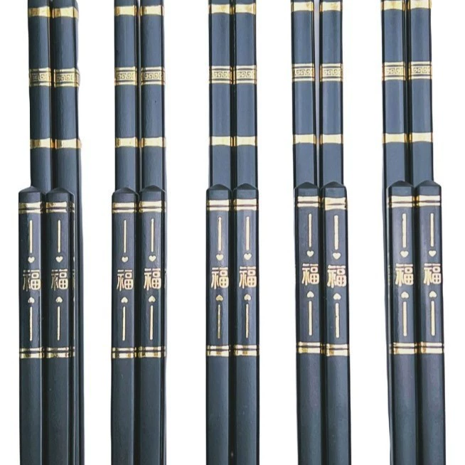 Internet celebrity hot-selling black gold-plated chopsticks for home use with Chinese style blessing alloy chopsticks, non-mouldy chopsticks, 5 pairs