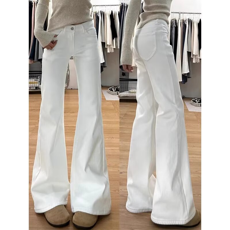 2025 New American Style White Bootcut Jeans for Hot Girls, Wide-Legged, High-Waisted, Slim and Versatile Floor-Length Horseshoe Pants