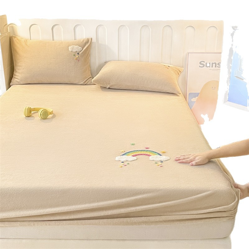 Madre y bebé clase A cama de terciopelo de leche sombrero caliente toalla antiestática bordada colchón cubierta protectora de invierno grueso cubierta de cama de terciopelo