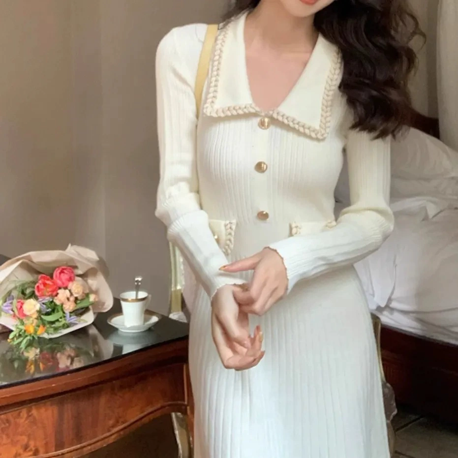 Little Xiangfeng отворот тонкий трикотажное платье женский 2024 новый осенний и зимний дизайн с высокой талией и длинной юбкой с тонким телом