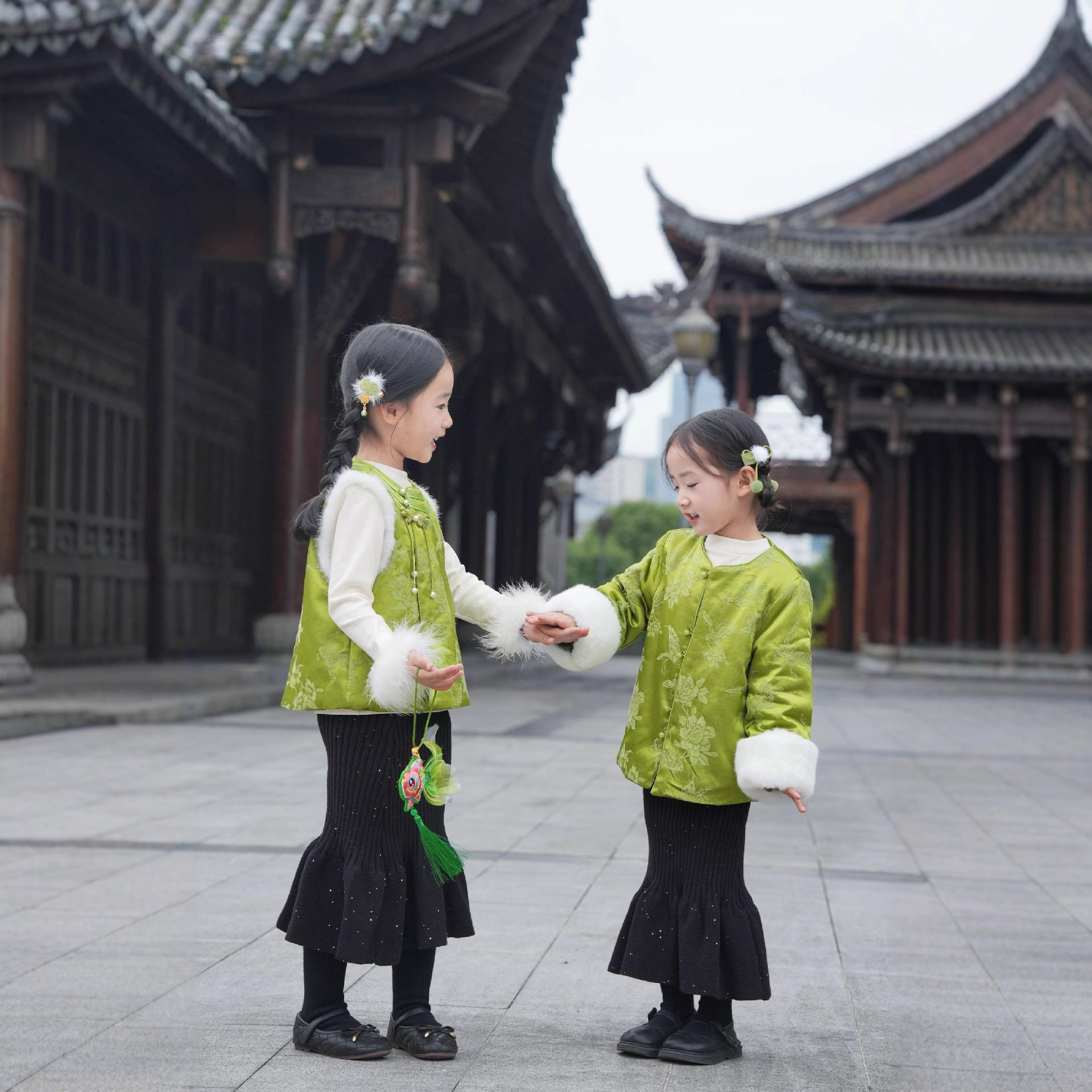 亲子新中式国风短外套女童水貂毛马甲宝宝坎肩儿童唐装女孩拜年服