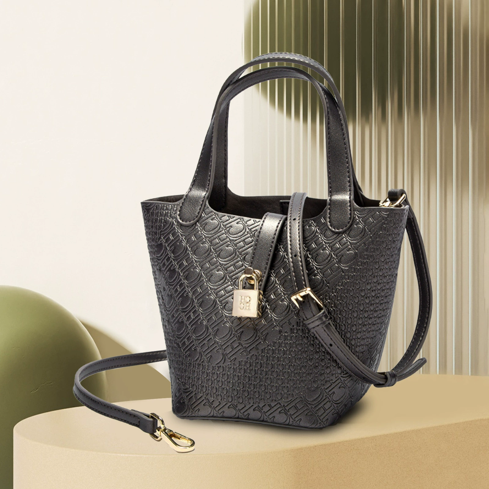 CHCH Universal retro classic shoulder bag PVC