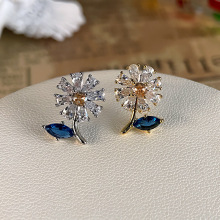 925银针镶锆花朵耳环 小众高级感时尚百搭氧化锆zirconia耳饰
