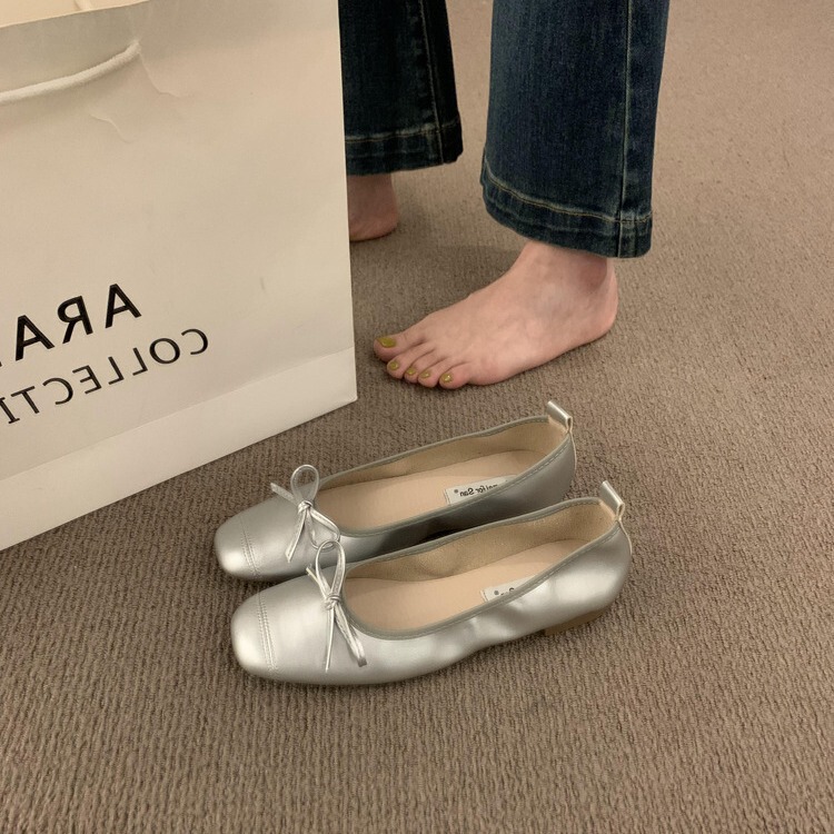 Dress Fairy Style silver Soft Leather Soft Bottom Milk Shoes Slip-on Ballet Shoes Gentle Evening Shoes