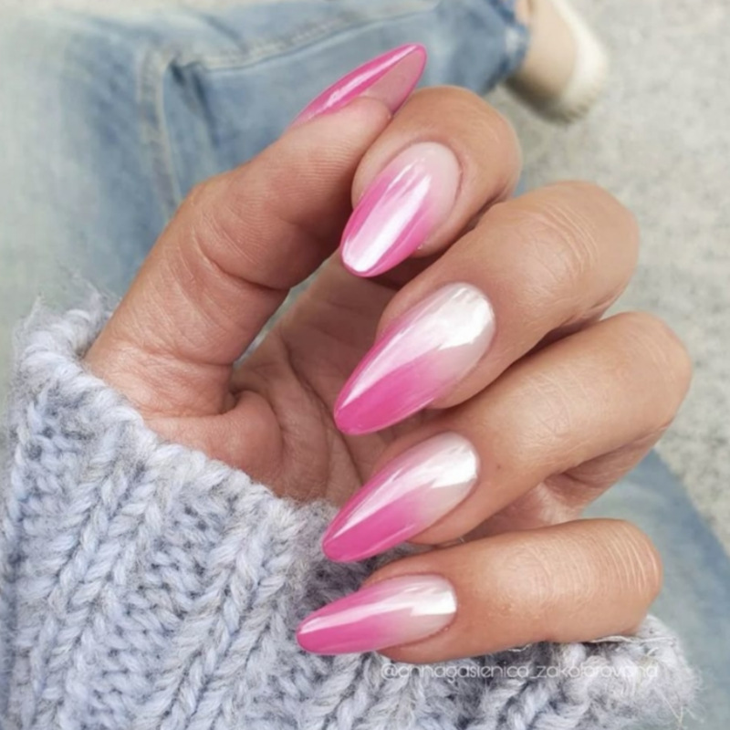 24 Pieces of Pink Gradient Glazed Press-On Nails, Almond-Shaped, Water-Gloss Nails, Classy Texture