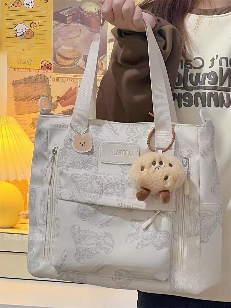 High-quality Japanese-style bear tote bag for women, large capacity, suitable for students, versatile for school, tutoring, shoulder bag, crossbody bag