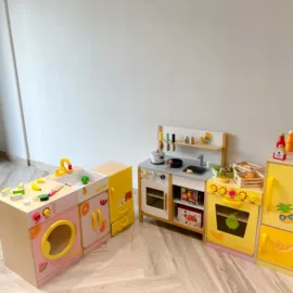 餐厨具玩具;其他益智玩具;过家家玩具