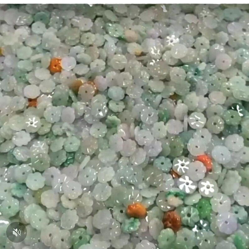エメラルドビーズ氷種天然翡翠a品diy部品9mm小花玉翡翠時来運転花小ボタン|undefined