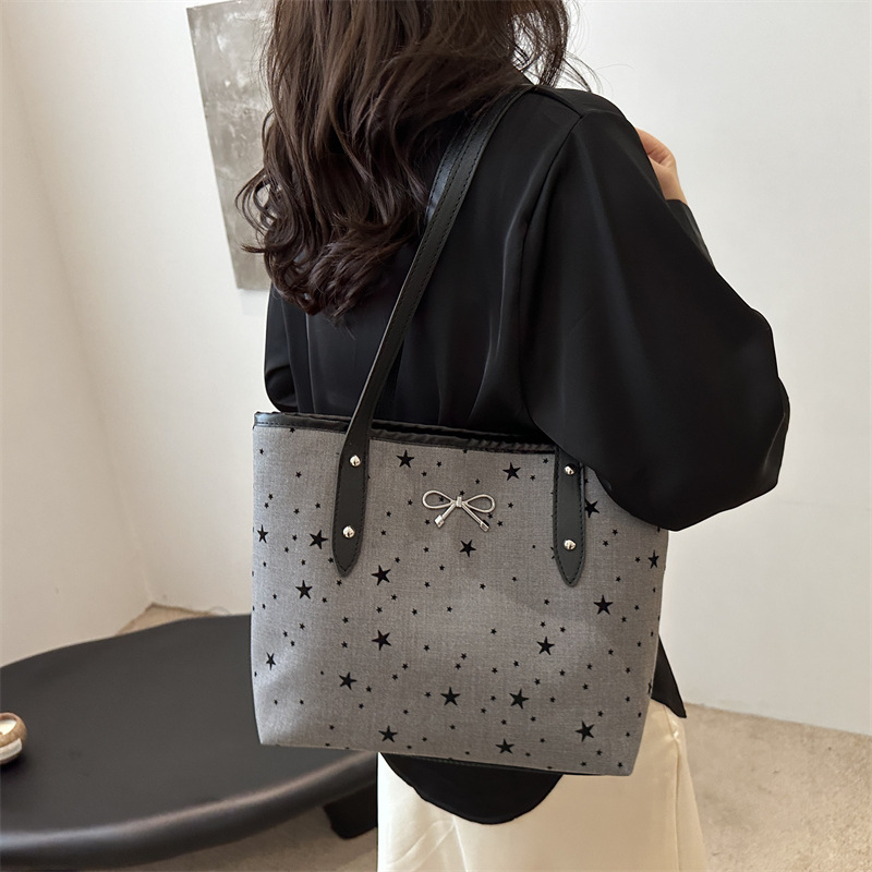 폴카 도트 인쇄 활 2024 새로운 패션 유행 대용량 캐주얼 어깨 여성용 휴대용 언더암 토트 백