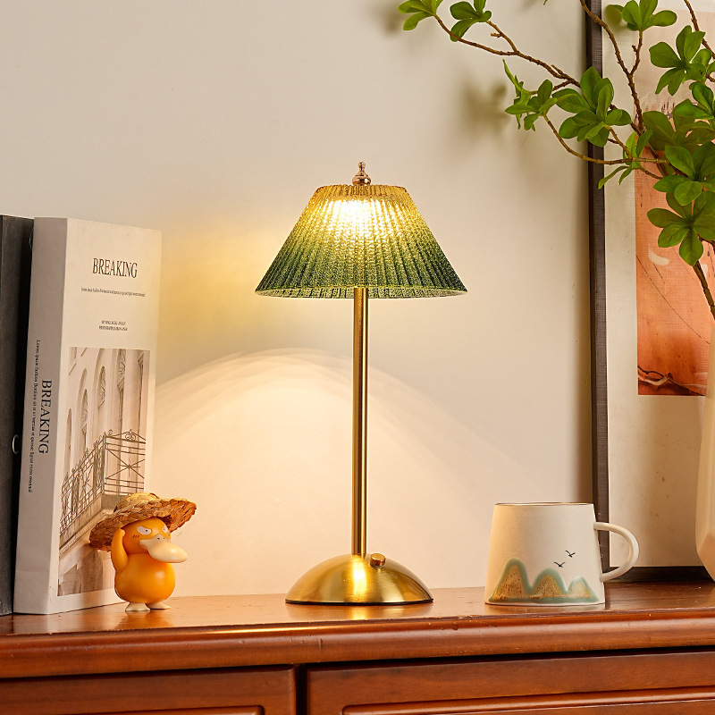 Retro Green Fan-shaped Table Lamp Bedroom Bedside Nightlight Atmosphere Lamp Iron Light Luxury Rechargeable Touch Table Lamp Retro Green Fan-shaped Table Lamp Bedroom Bedside Nightlight Atmosphere Lamp Iron Light Luxury Rechargeable Touch Table Lamp