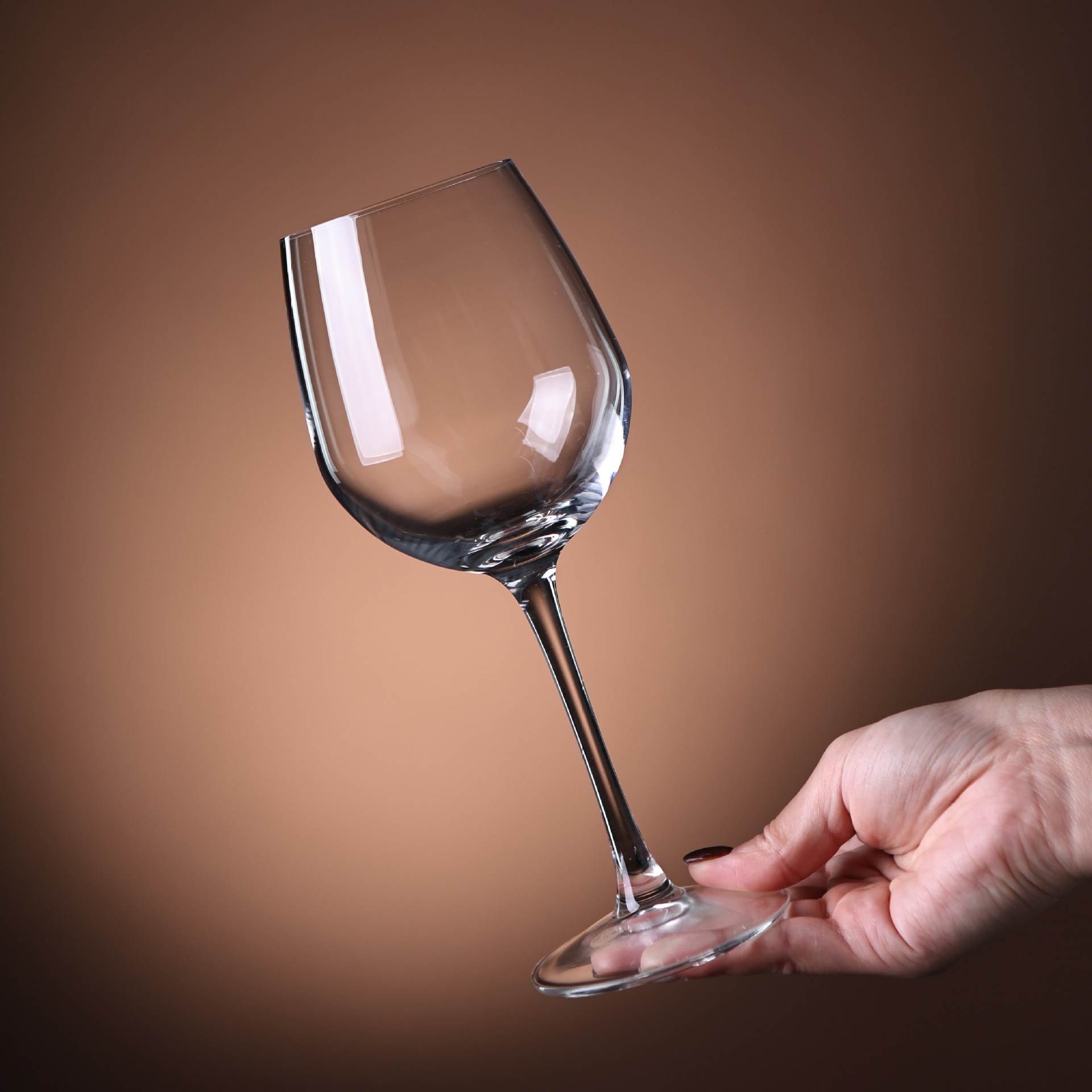 Spot al por mayor tazas de vino cortadas en frío tazas de vidrio tazas de vino de hotel tazas de vino de banquete