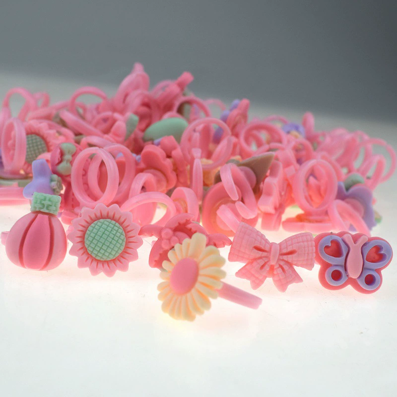 Creative children's ring, toy, capsule toy