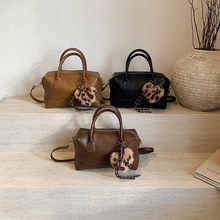 ߼ϞƤ͹СŮ2024¿ﶬٴбᲨʿD