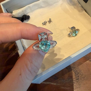春夏新款西太后薄荷绿爱心钻土星耳钉精工爆闪果绿桃心日常耳饰