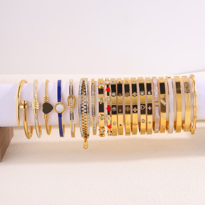 Titanium Steel Bracelet, Non-Fading, Baby's Breath Silver Bracelet, Versatile, High-End, Fashionable, Full-Diamond Stainless Steel Bracelet for Girls