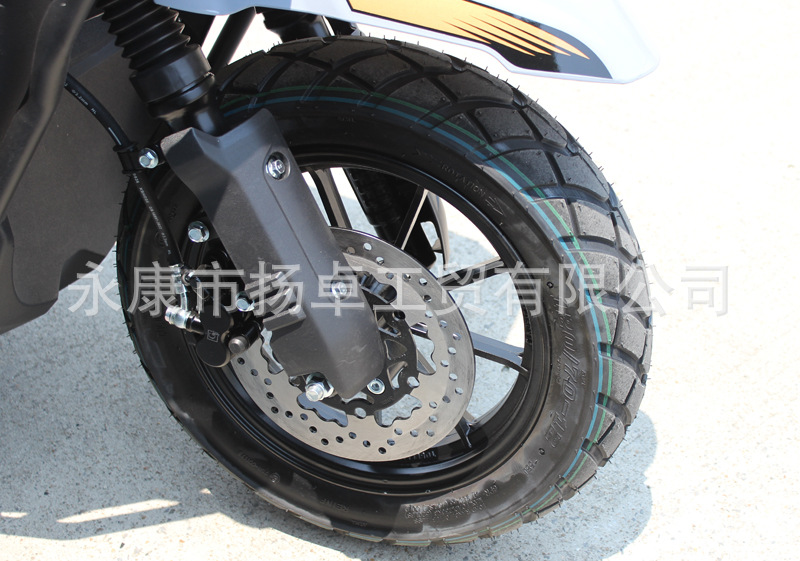Qijue Tank Electric Motorcycle 72V Lithium Battery Electric Scooter Russian Gt Electric Scooter Wholesale