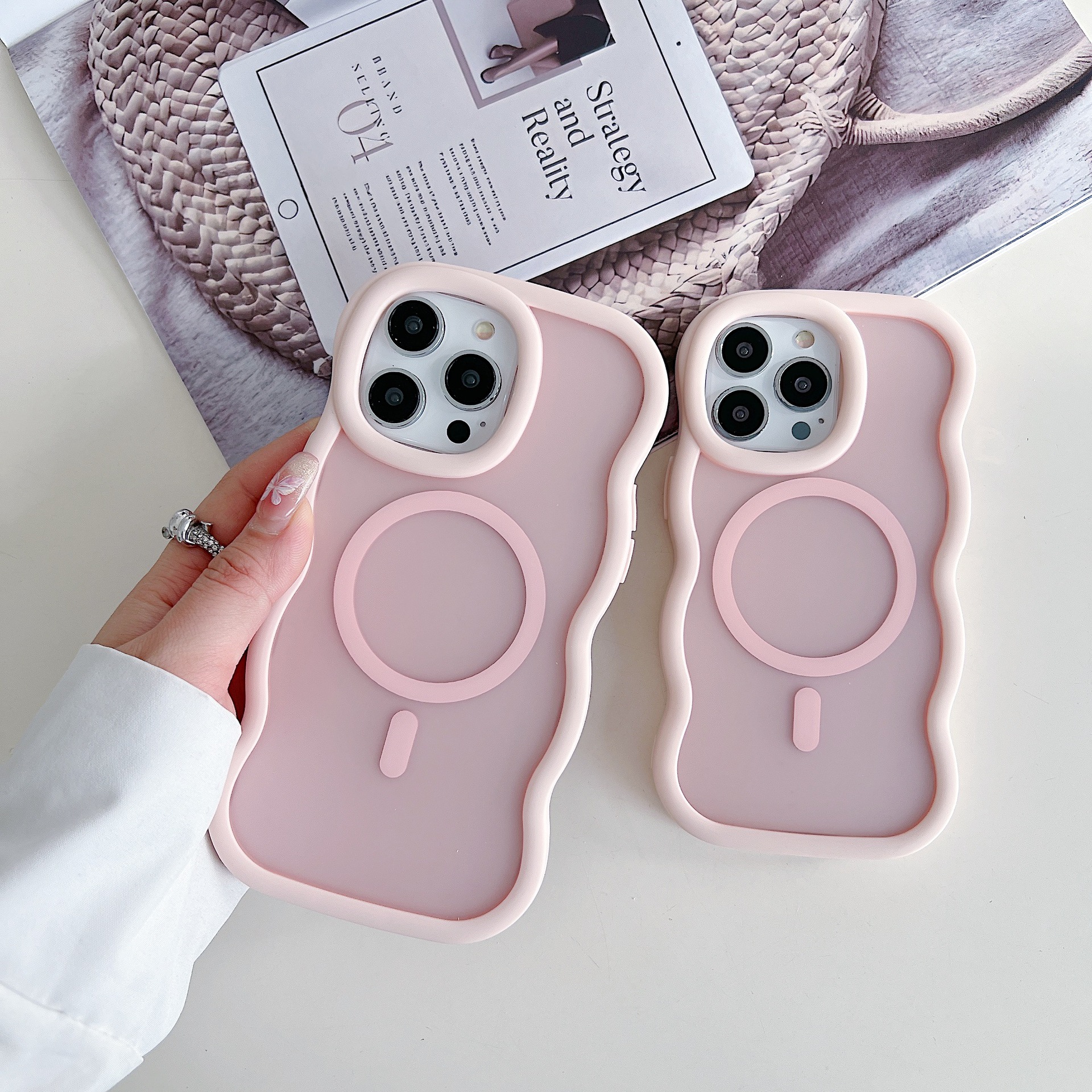 Magnetic Phone Case For Iphone 16 With Two-in-one Large Wave Design_voghion.com
