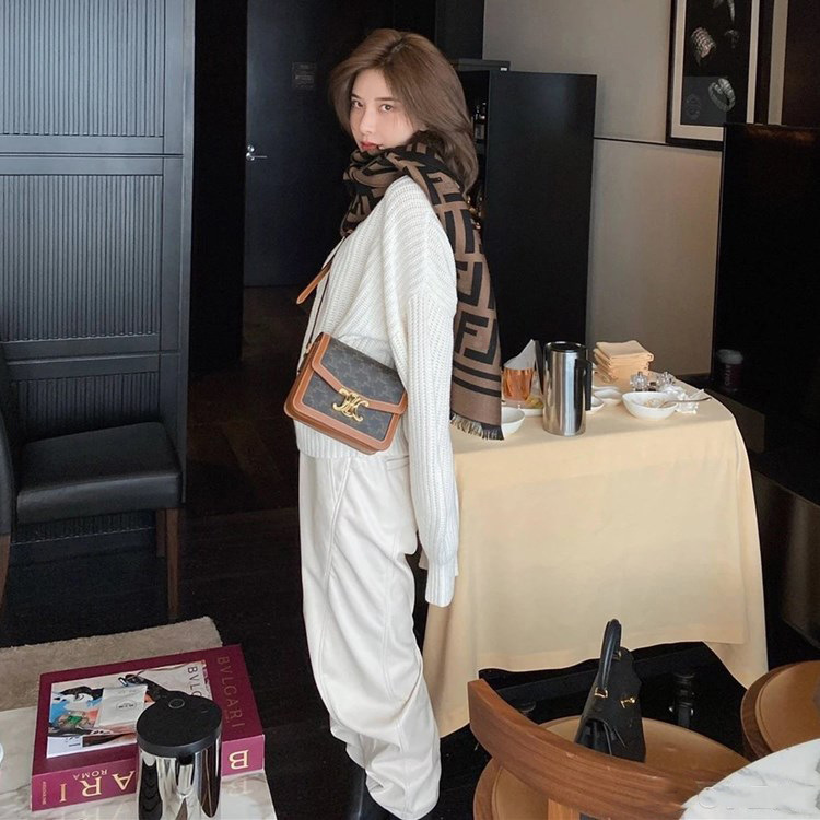 高版本FD围巾男女情侣款羊绒披肩ff双面百搭长款围脖两用秋冬季|undefined