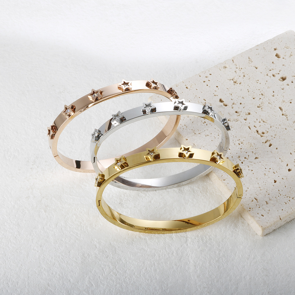 1 Piece Quantity Daily Occasion Elegant Star Titanium Steel Bangle In Bulk