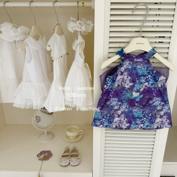 Genuine summer sleevless dress with bow