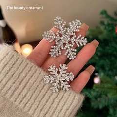 羅雲熙の同じタイプの小さい雪の花の髪は女性の秋冬のサイドを挟んで前髪を挟みます。
